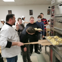 2022.02.24. - Az Esély Pedagógiai Központ tanulói meglátogatták a pék tanmhelyünket_19