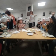 2022.03.26. - A Szlovák Óvoda óvodásainak látogatása a pék tanműhelyünkbe_08