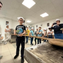 2022.04.09. - Magvető Általános Iskola és Óvoda iskolásainak látogatása a pék tanműhelyünkbe_54