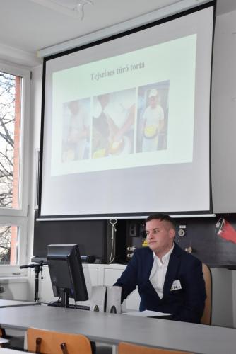 2024.03.12. - Pék - cukrász Szakma Kiváló Tanulója Verseny - Portfólió bemutatása_38