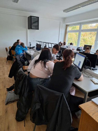 2025.10.22. - Legyél Te is Pénzügyi Junior Klasszis - 1.forduló_01