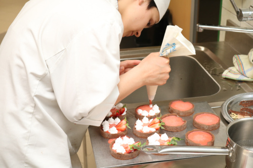 2026.03.24. - Pék-cukrász Szakma Kiváló Tanulója Verseny 1.nap_37